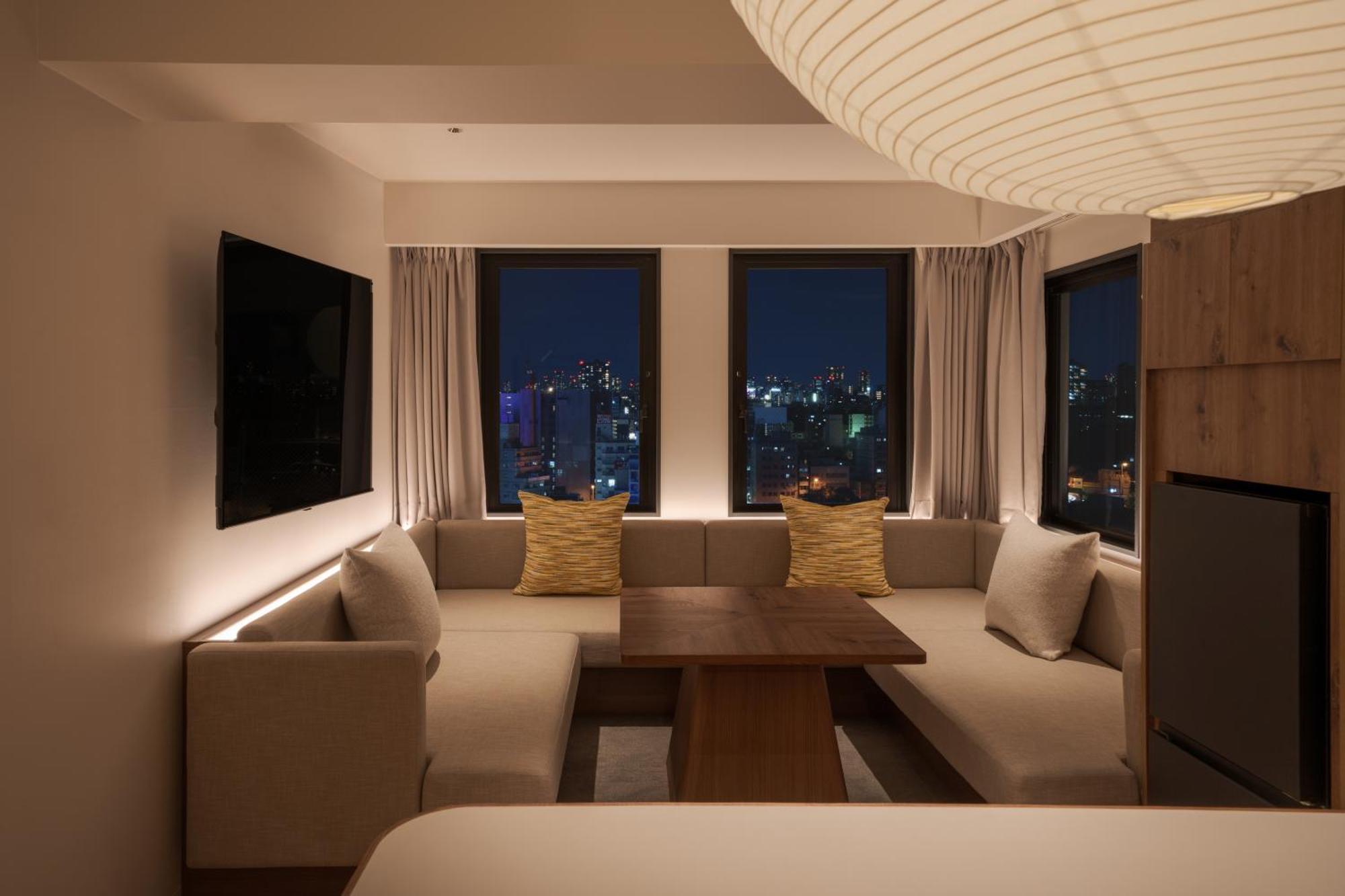 Готель The B Osaka-Shinsekai Екстер'єр фото